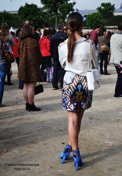 Paris Fashion Week- streetstyle before Elie Saab Spring 2014
