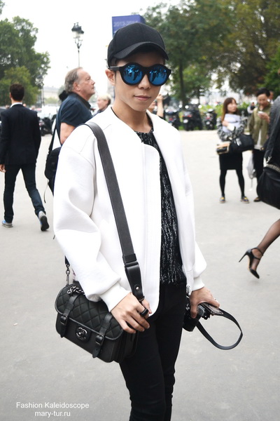 My photo-review: Paris Fashion Week. Streetstyle перед показом Chanel, Spring 2014