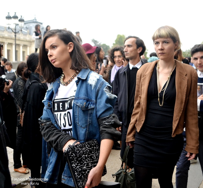My photo-review: Paris Fashion Week. Streetstyle перед показом Chanel, Spring 2014