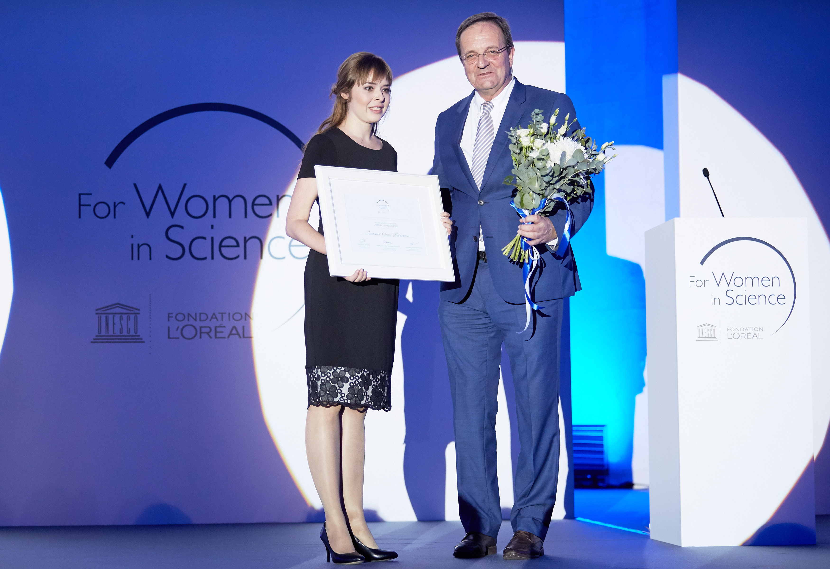 10-я юбилейная церемония вручения национальных стипендий L'ORÉAL-UNESCO «Для женщин в науке»